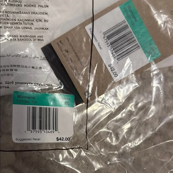 NWT Nike Indy Medium Support Women's Padded Adjustable Sports Bra - Picture 8 of 8